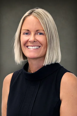 Team Member Portrait Linda Ryan